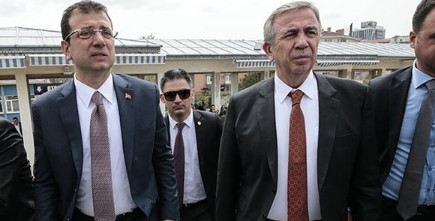 Barış Yarkadaş: Kılıçdaroğlu Altılı Masa olmasa da 1 Mart'a kadar adaylığını açıklayacak